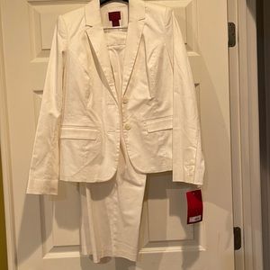 White cropped pantsuit